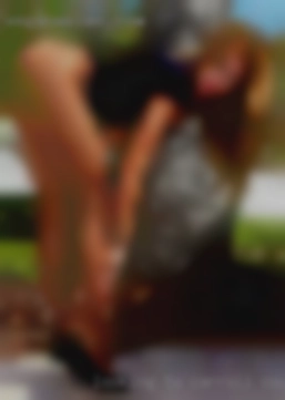 Looking to get experience Carroll County Iowa with woman.